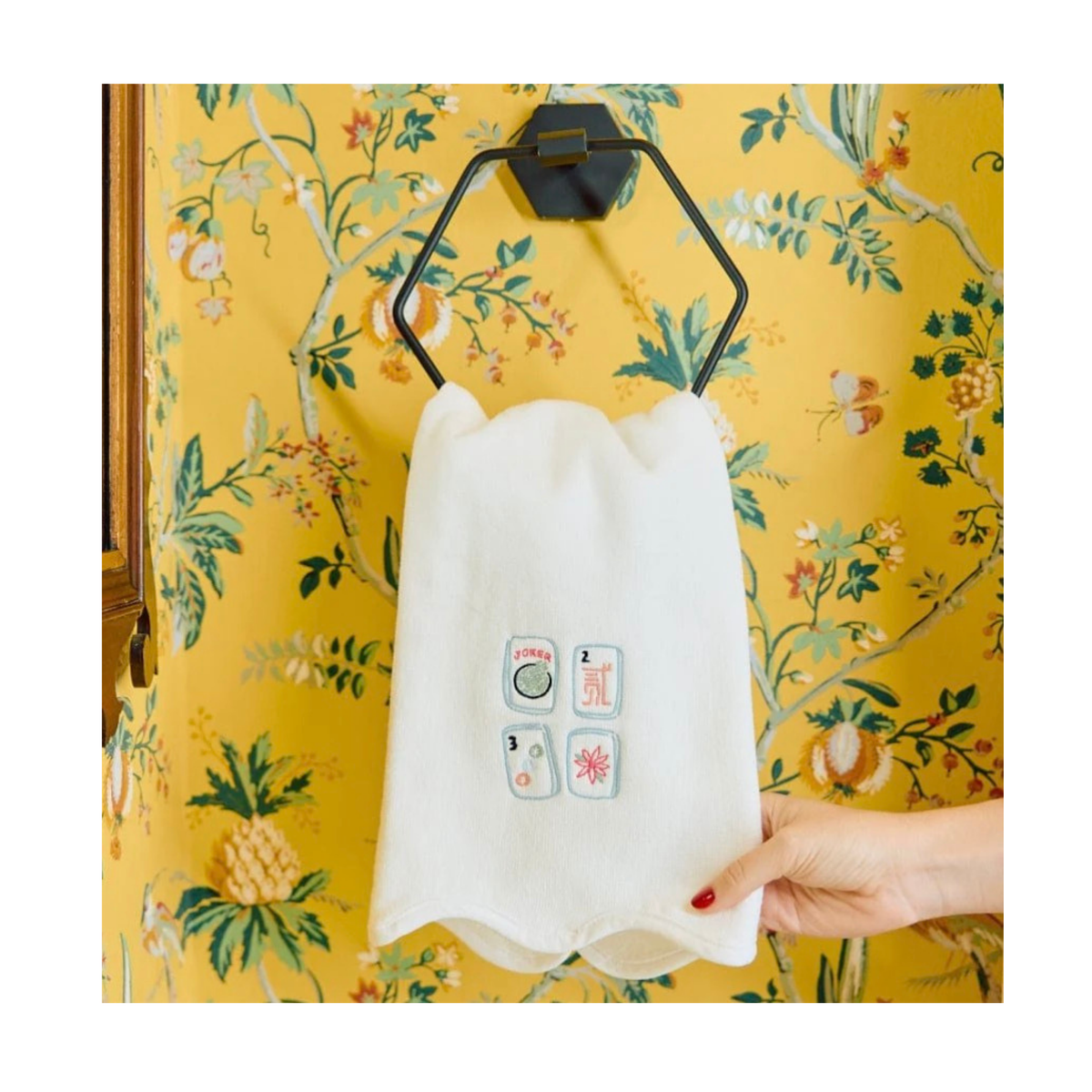 Weezie Scallop Bath Towel- Mahjong Tiles
