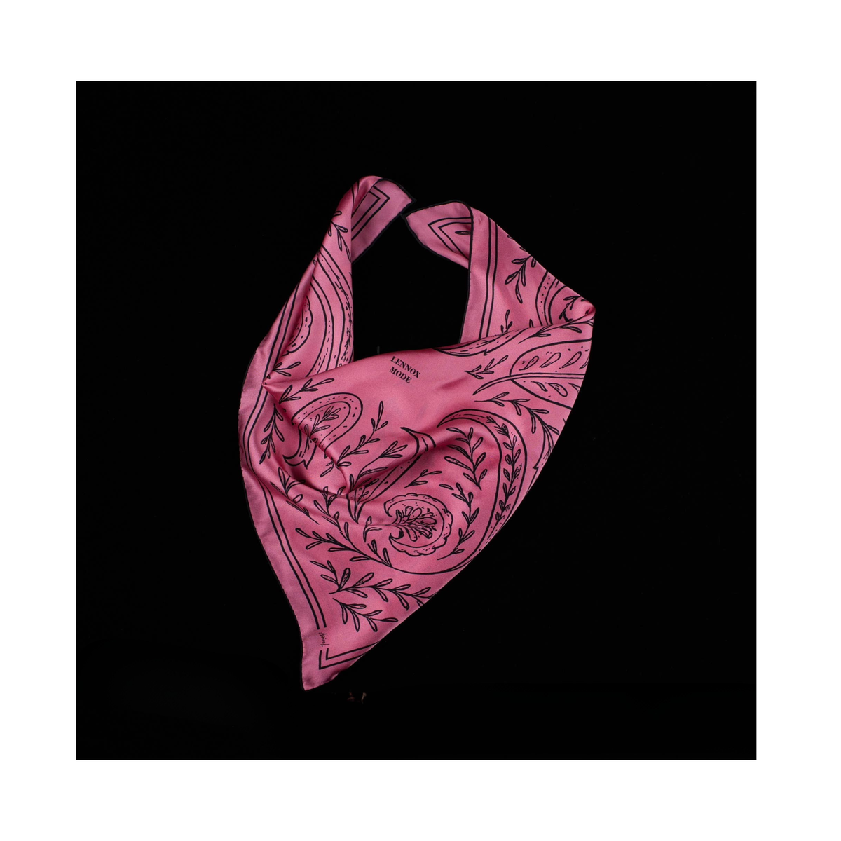 Lennox Mode Paisley Reverie 