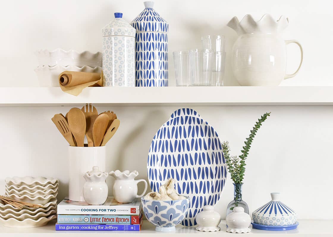 Signature White Ruffle Salt and Pepper Shaker Set