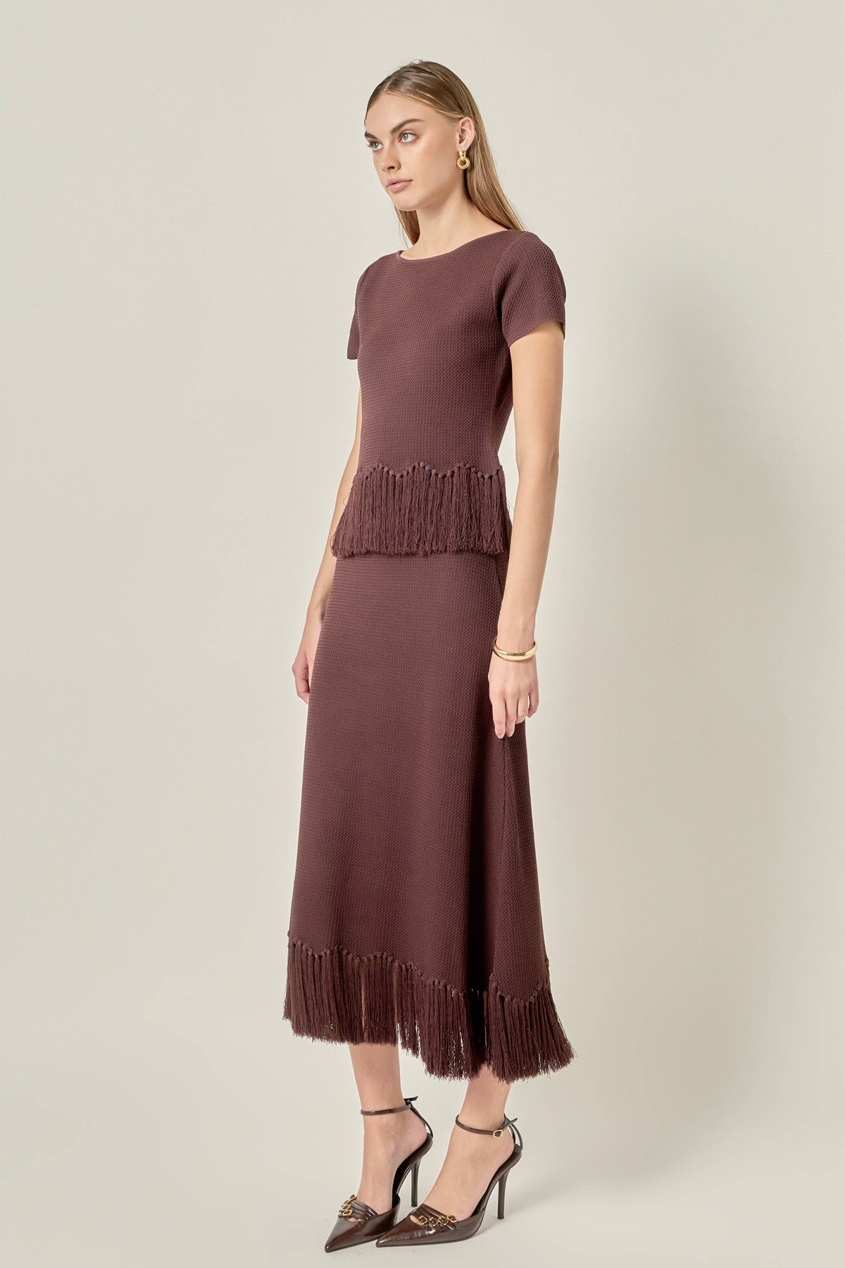 Fringe Hem Knit Midi Skirt: CHOCOLATE BROWN