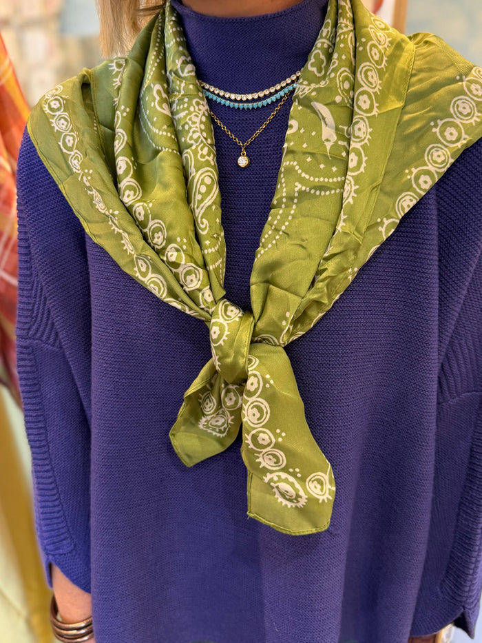 Oversized Green Bandana