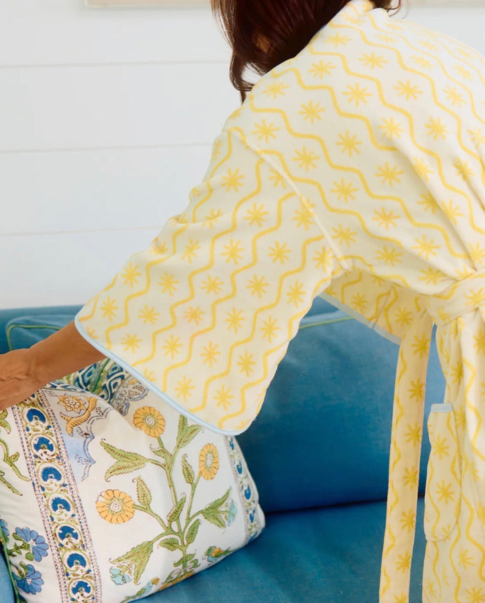 Weezie Bell Sunbeam Sleeve Plush Robe