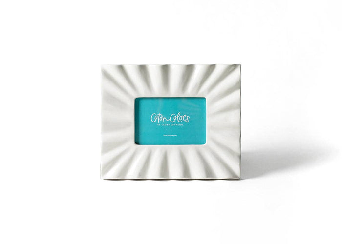 Signature White Ruffle Rectangle Frame
