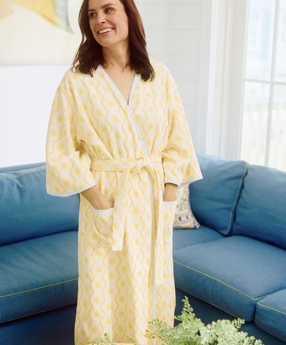 Weezie Bell Sunbeam Sleeve Plush Robe
