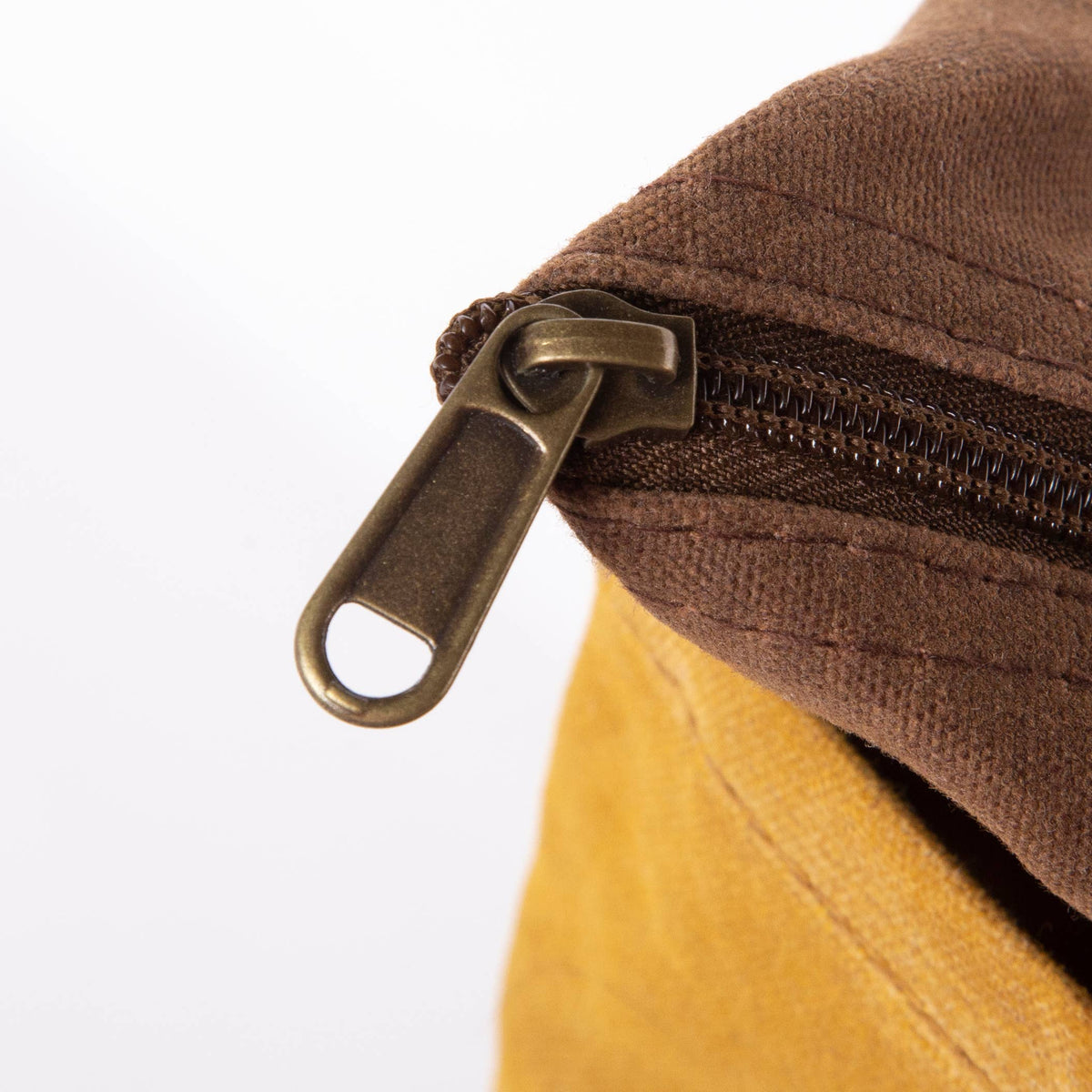 Waxed Large Classic Tote: Olive