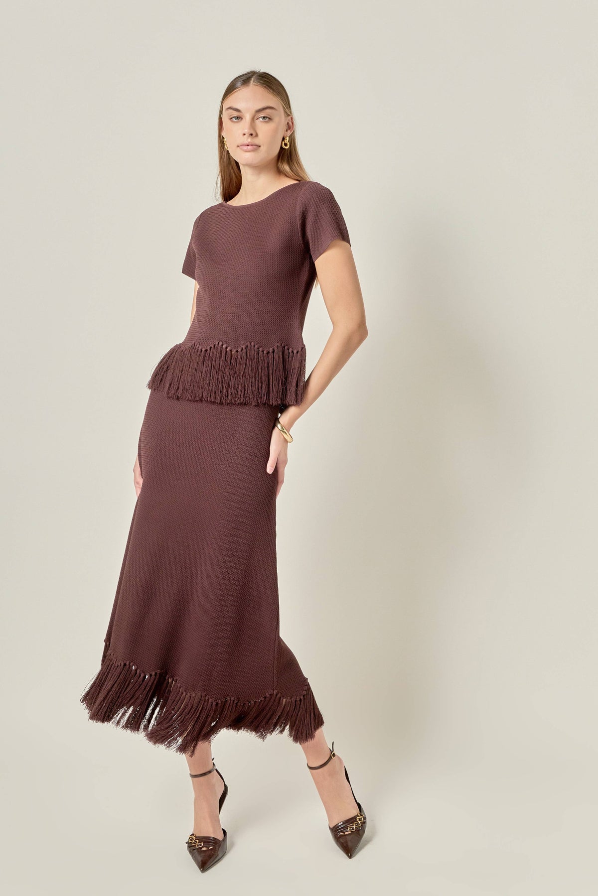 Fringe Hem Knit Midi Skirt: CHOCOLATE BROWN