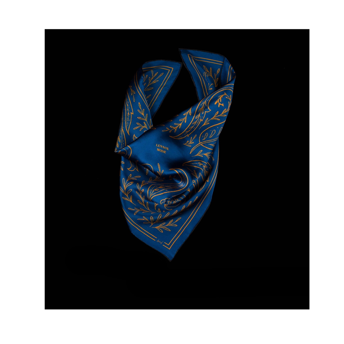 Lennox Mode Paisley Reverie 