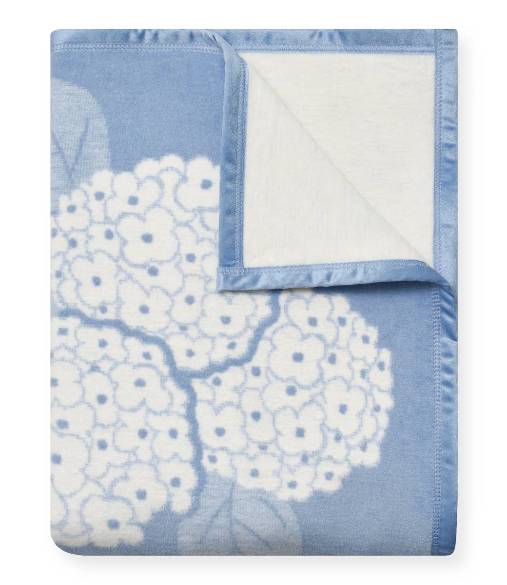 Hydrangeas Bluebell Blanket: Original