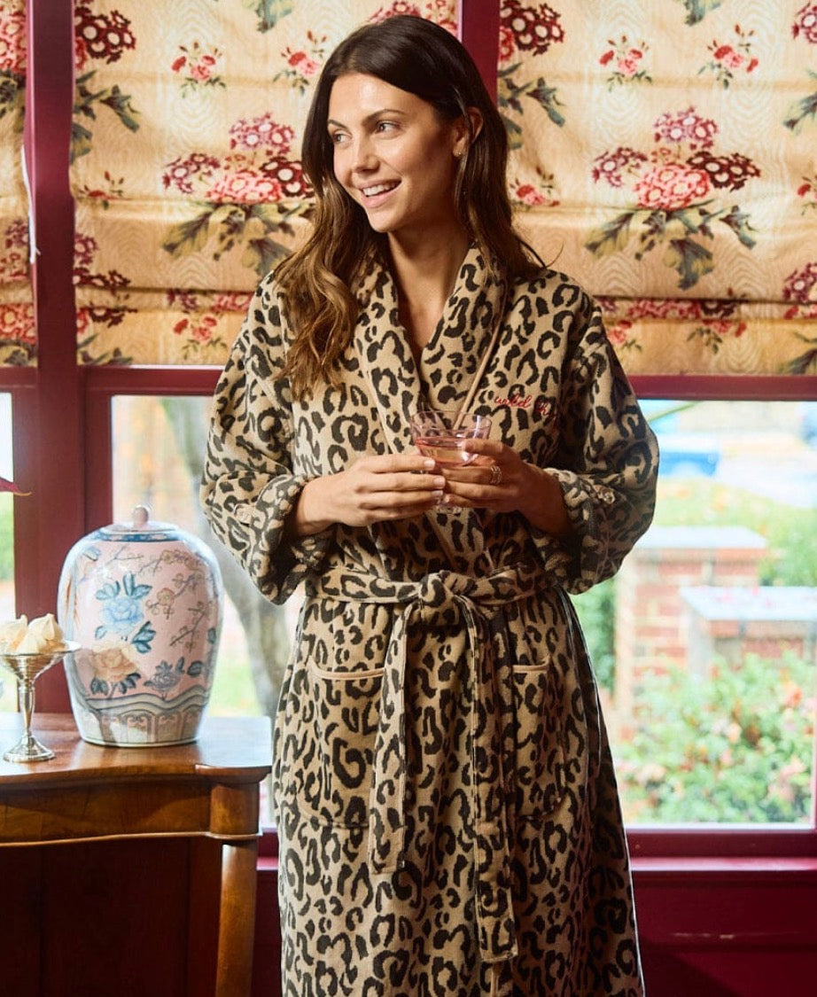 Weezie Women’s Leopard Long Plush Robe