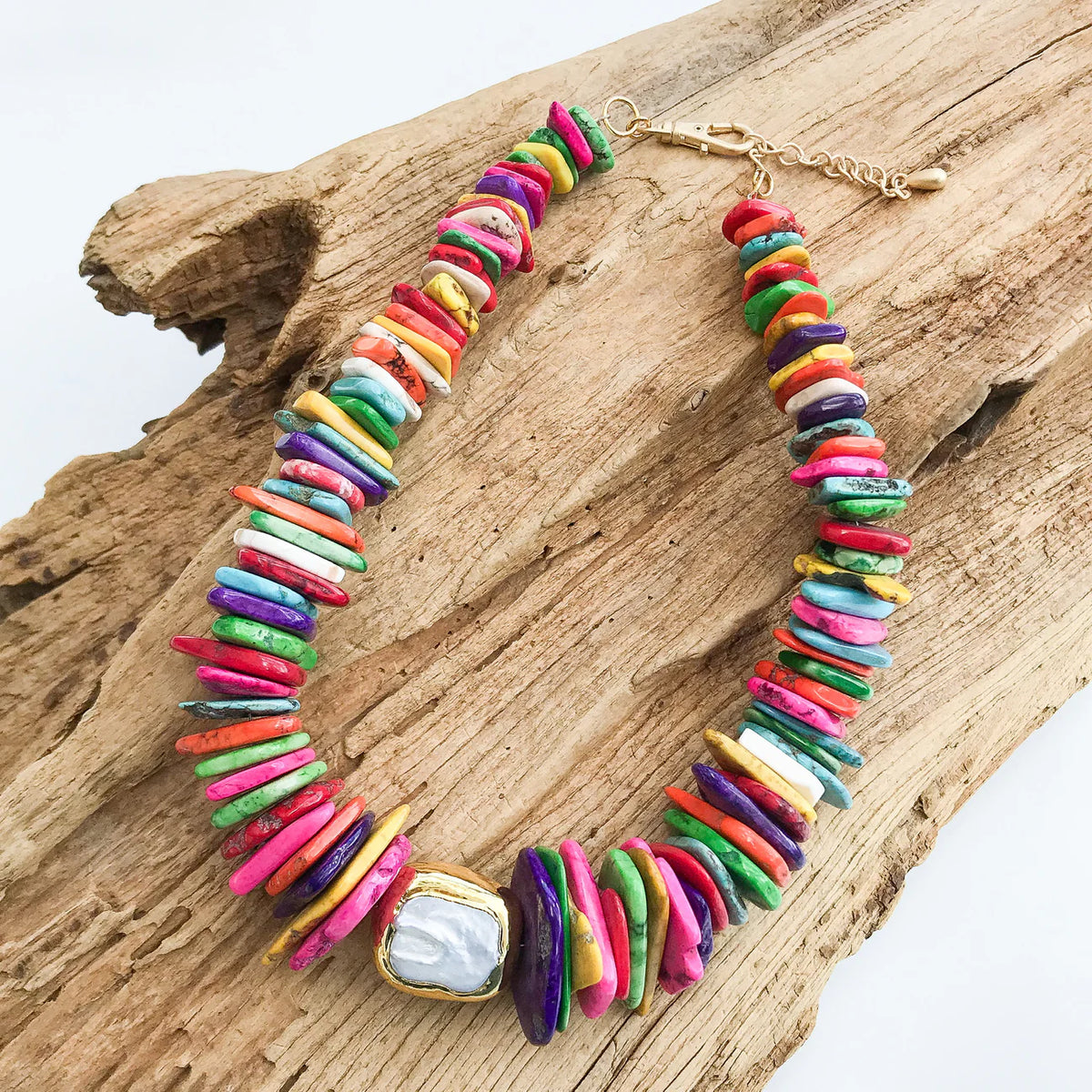 The Sariah Multicolored Necklace with Pearl