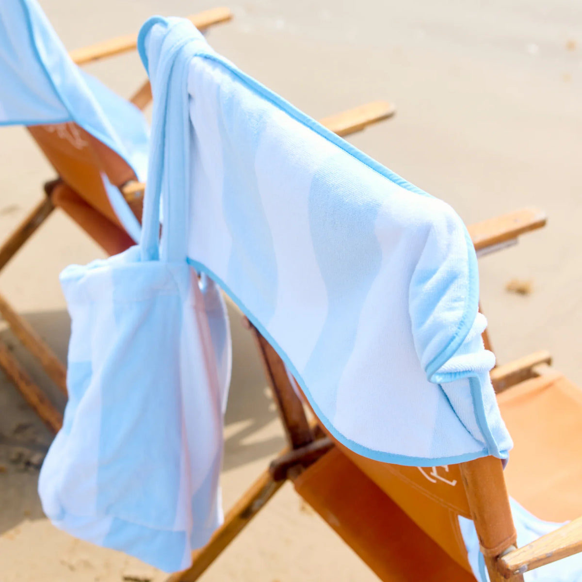 Weezie Light Blue Stripe Beach Chair