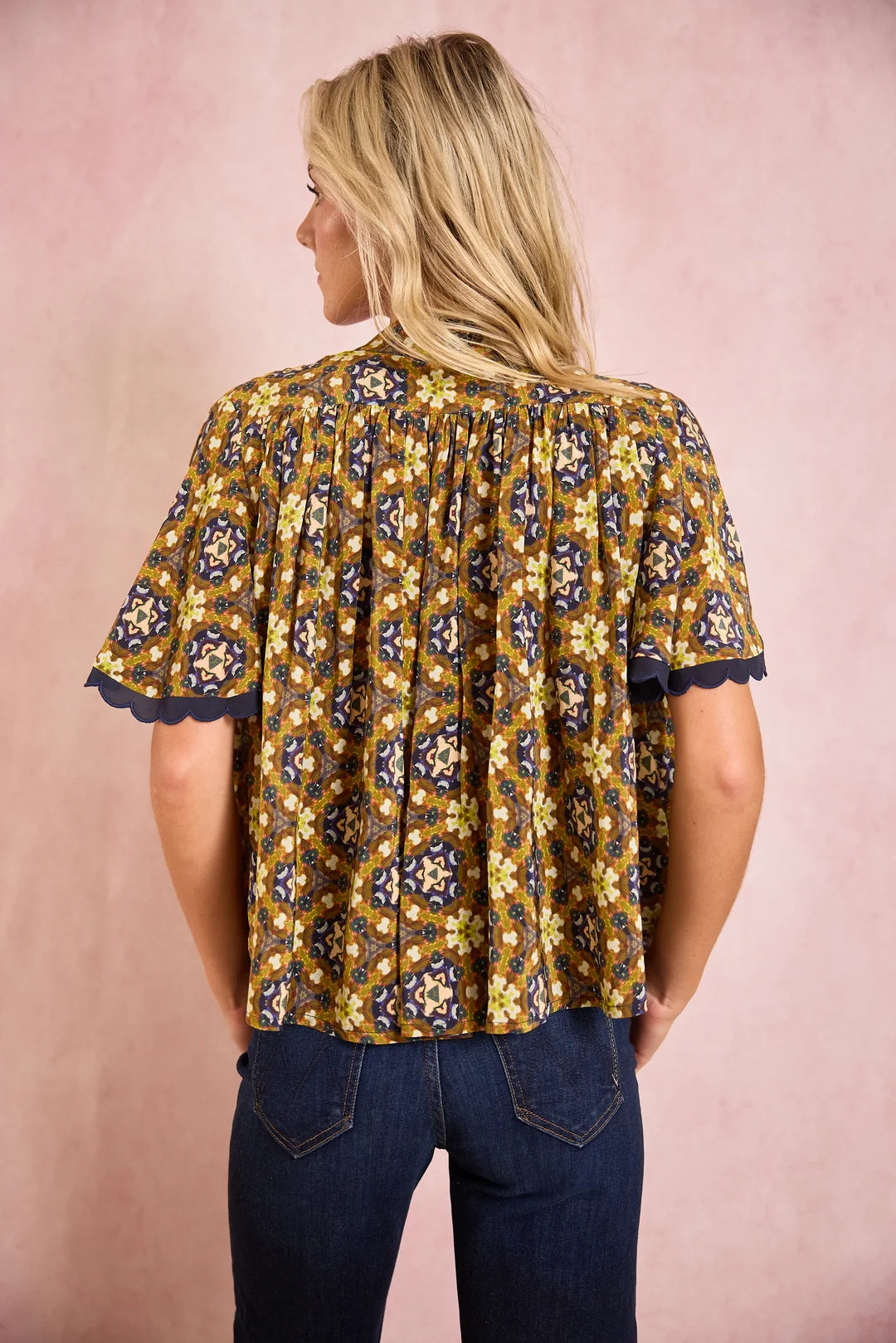 Brookes Avenue Chestnut Swirl Parham Blouse