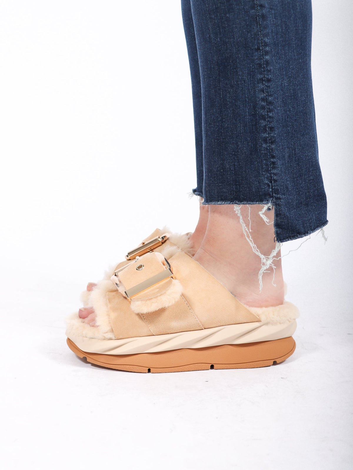 4CCCCEES- Mellow Laze Shearling Slide