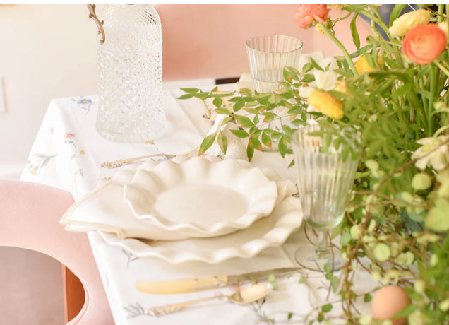 Signature 11" Ruffle Plate White