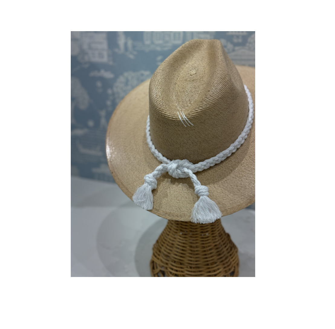 Natural Palm with Crab Hat