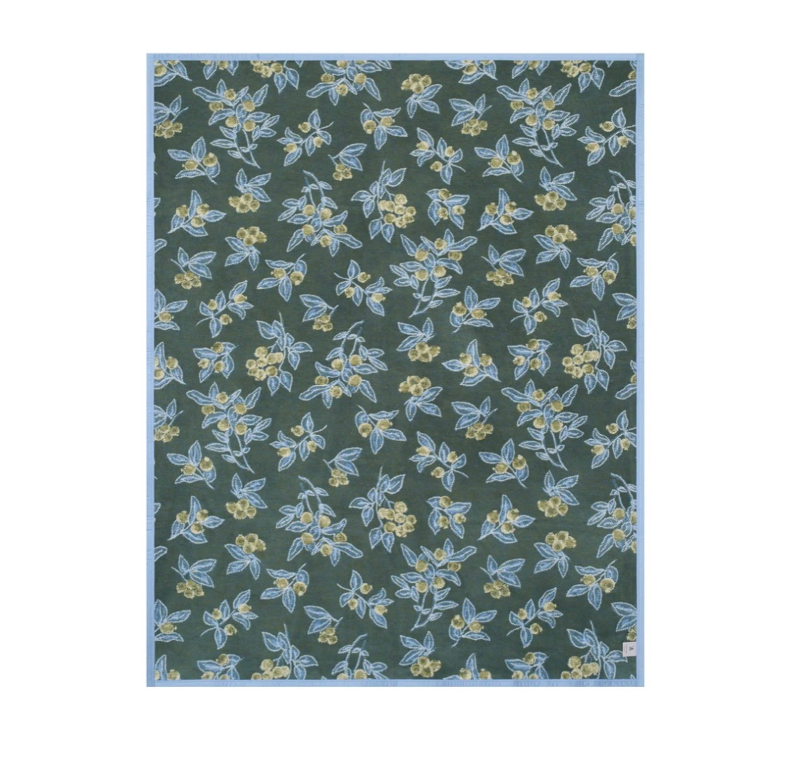 CHAPPY WRAP Blueberries Blanket