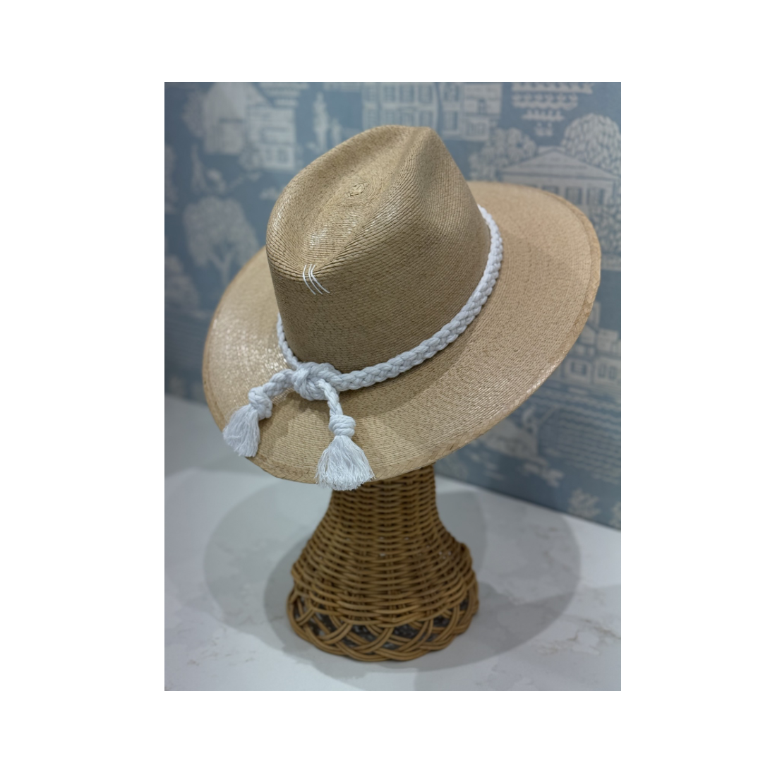 Natural Palm with Crab Hat
