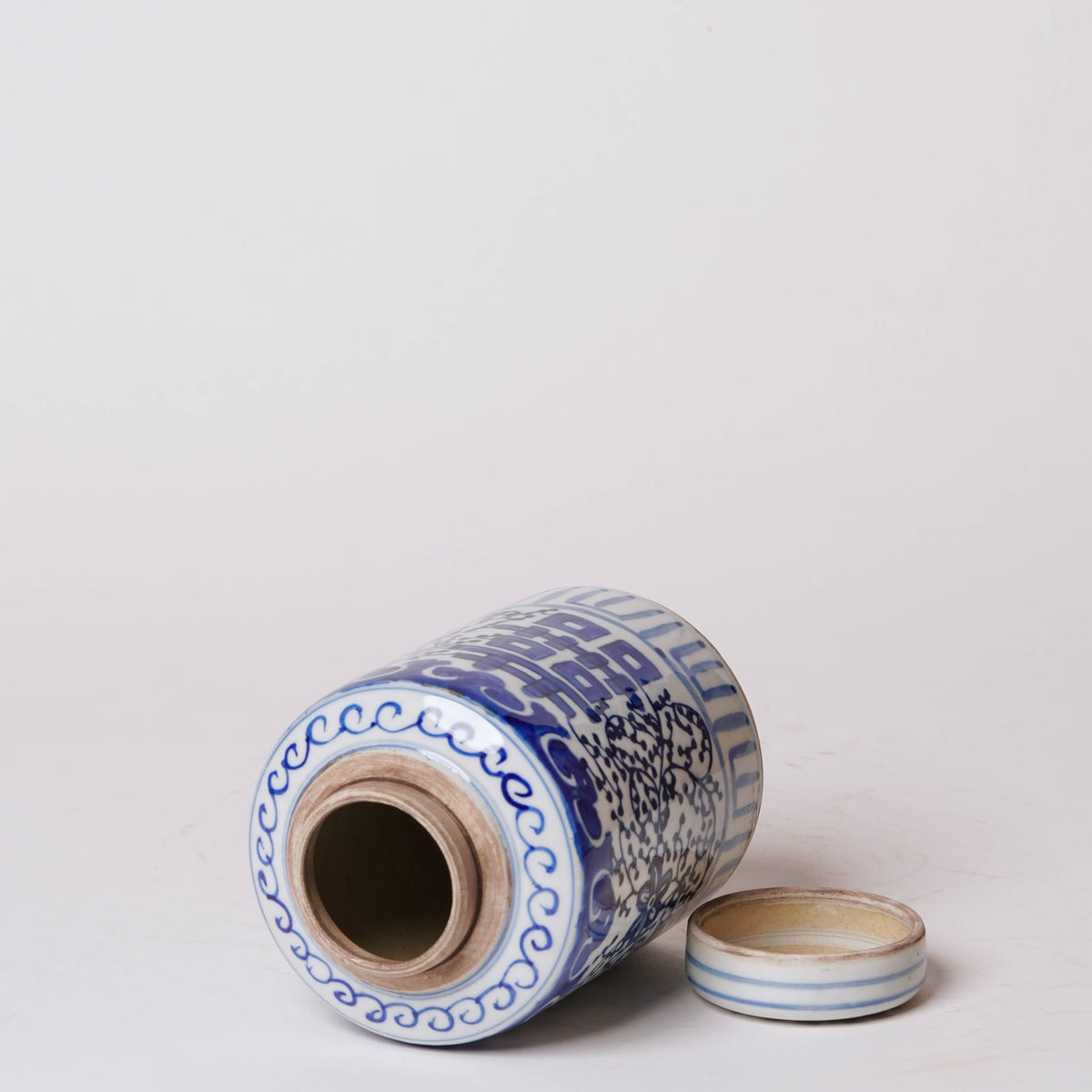 Blue and White Porcelain Double Happiness Cylinder Caddy