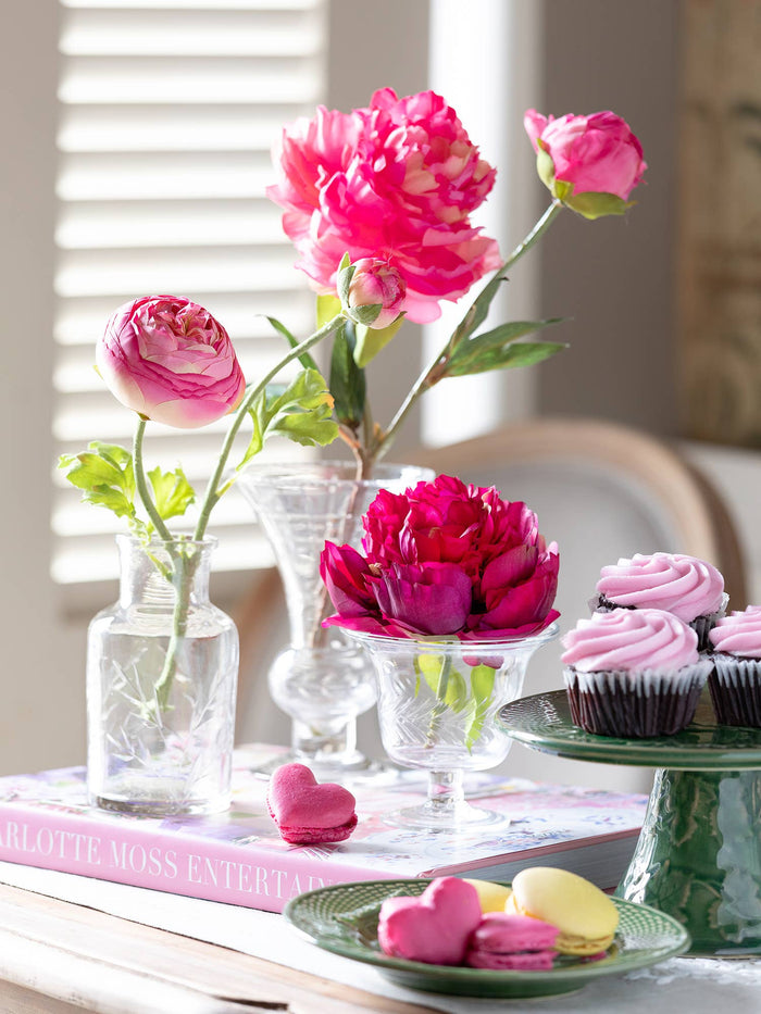 Summer Ranunculus Stem