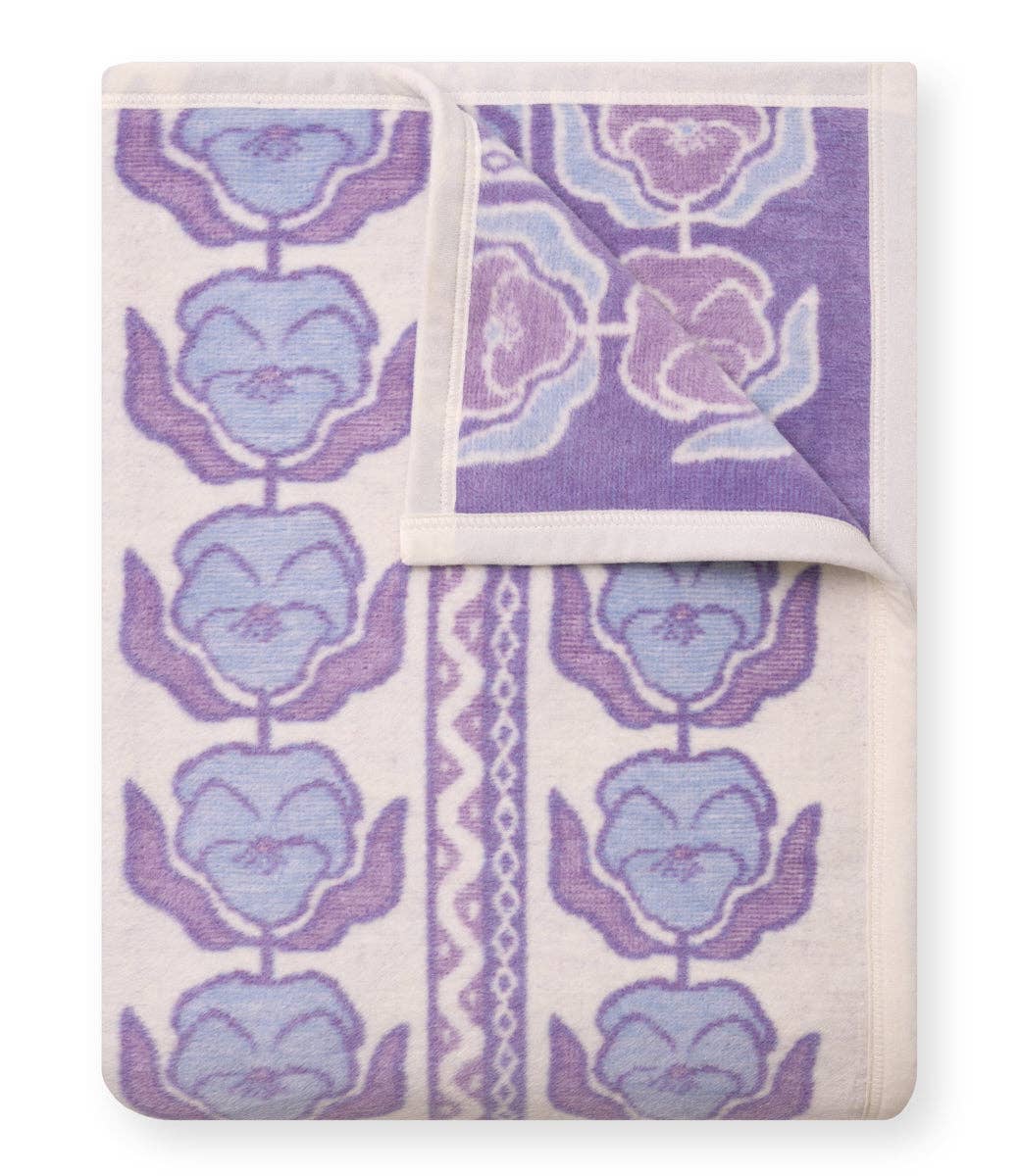 CHAPPY WRAP Violets Blanket