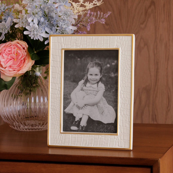 FRAME Encanto Croc 5 x 7 (Cream)