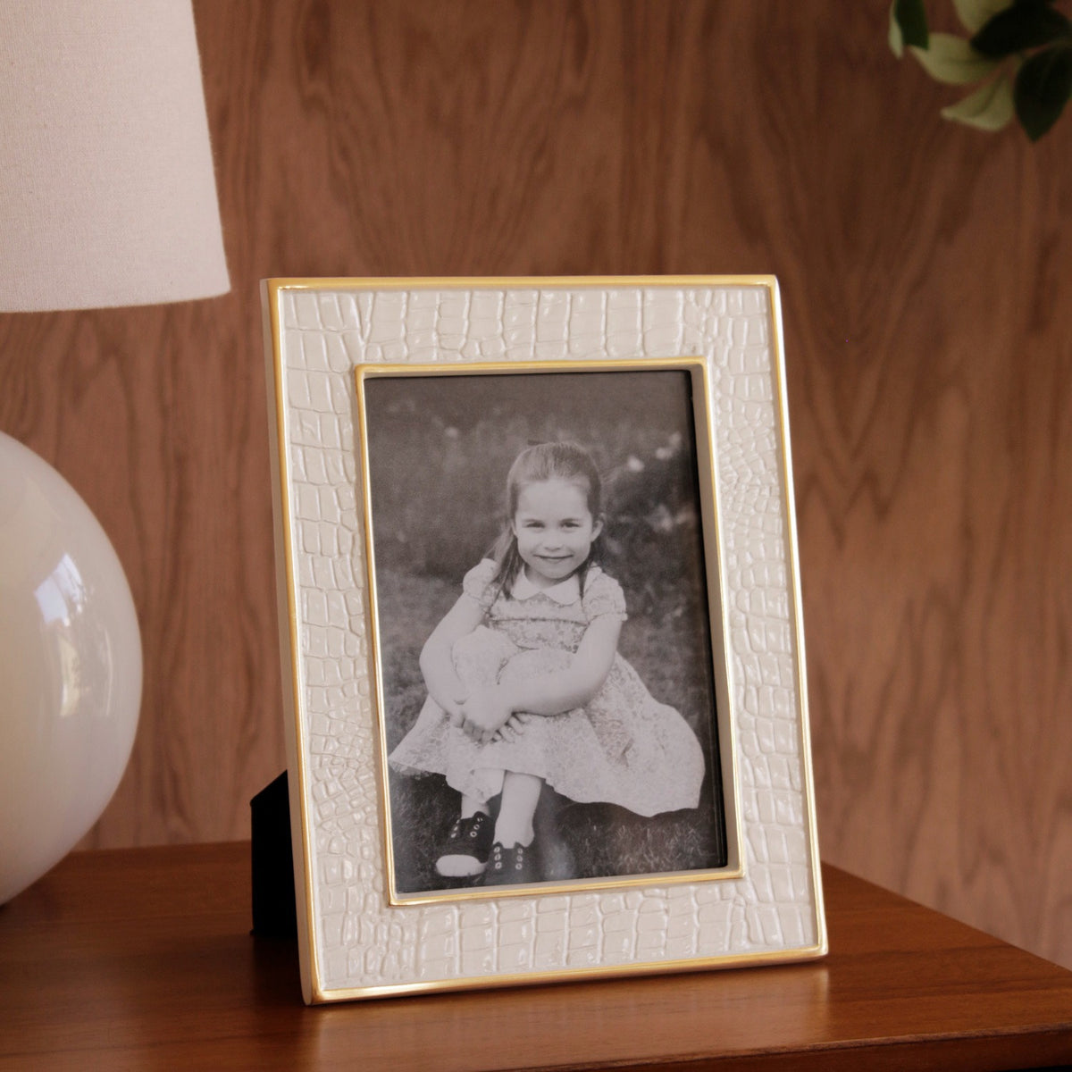 FRAME Encanto Croc 5 x 7 (Cream)