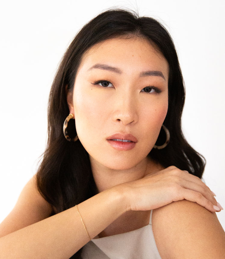 Tortoise Shell Lightweight Acrylic Hoop Earrings: Small