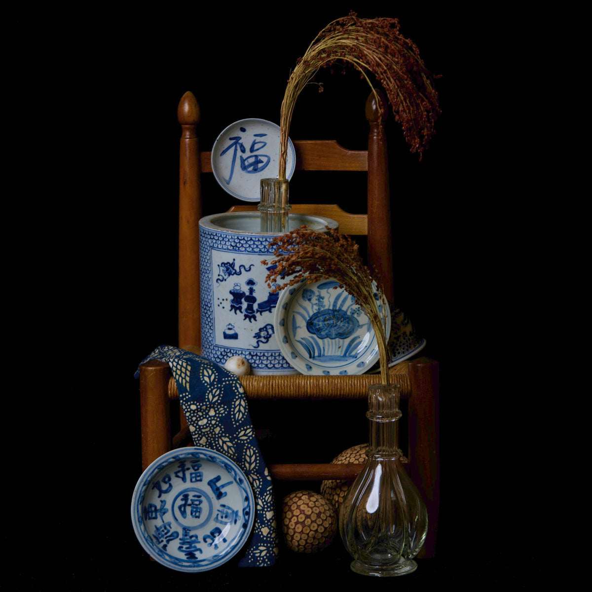 Blue and White Porcelain Lotus Dish