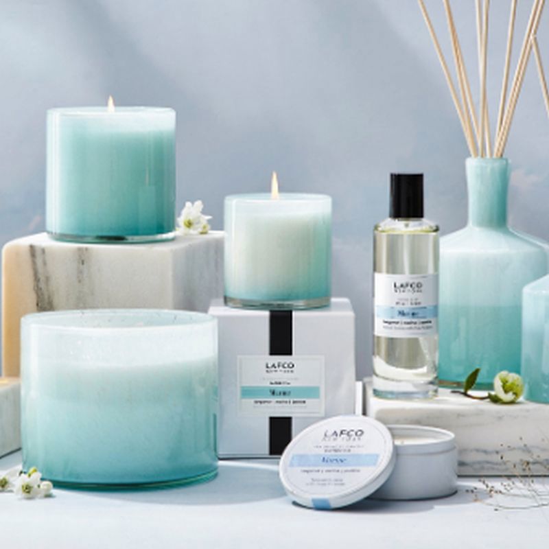 15.5oz Marine Signature Candle - Bathroom
